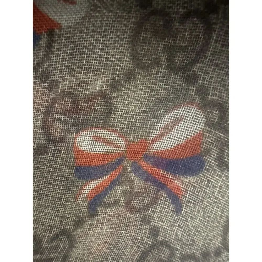New With Tags Gucci Modal/Silk GG Supreme Bow Detail Girls 32”X32” Scarf $595.00
